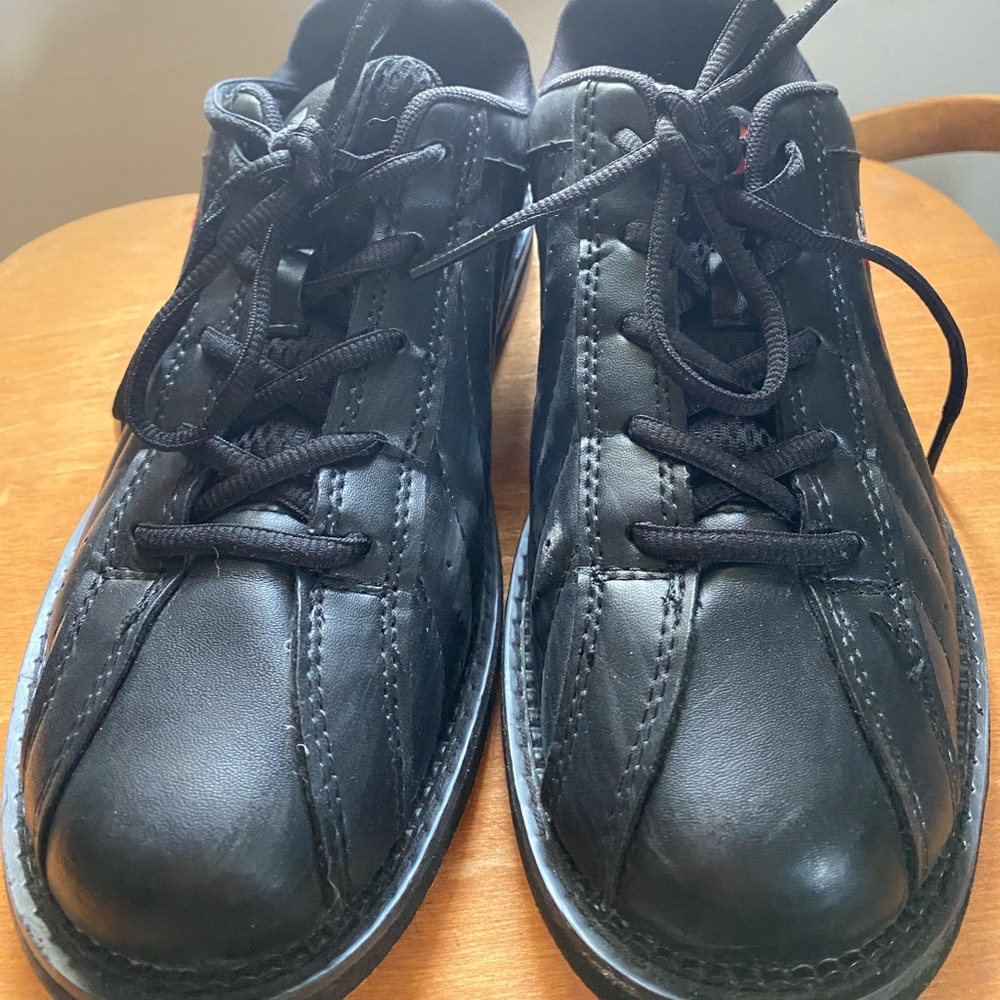 Bowling shoes